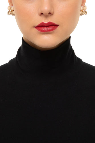 Pasquale Bruni Giardini Segreti Small Flower Earrings in 18k Rose Gold with White Diamonds.