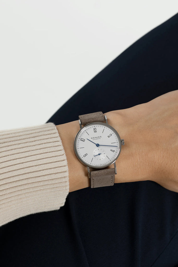 Nomos Tangente 33