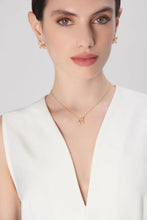 Load image into Gallery viewer, Pasquale Bruni Petit Garden Earrings in 18k Rose Gold with Diamonds, Medium Flower.