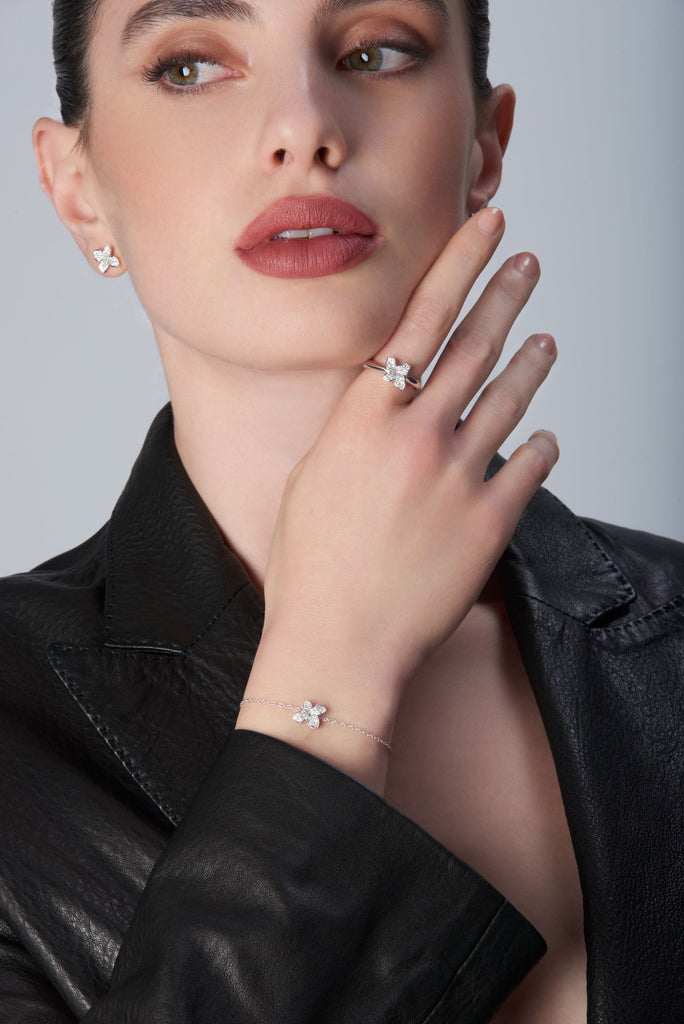 Pasquale Bruni Petit Garden Bracelet in White Gold and Diamond -Mirco Flower