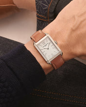 Load image into Gallery viewer, Baume &amp; Mercier Hampton quartz 10670 on calf strap