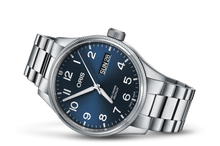 Load image into Gallery viewer, Oris Propilot Day Date 44mm Blue on Bracelet