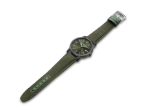 Load image into Gallery viewer, Baume &amp; Mercier Classima Quartz Green 10766 -42mm