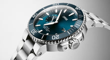 Load image into Gallery viewer, Oris Aquis Small Second, Date Blue 45.5mm Bracelet