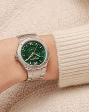 Load image into Gallery viewer, Baume &amp; Mercier Riviera Baumatic Green Auto 10770