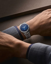 Load image into Gallery viewer, Baume &amp; Mercier Clifton Blue on Bracelet 10792