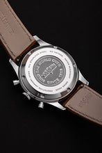 Load image into Gallery viewer, Chronograph 70&#39;s - Green Limited Edition with Brown Plain Strap