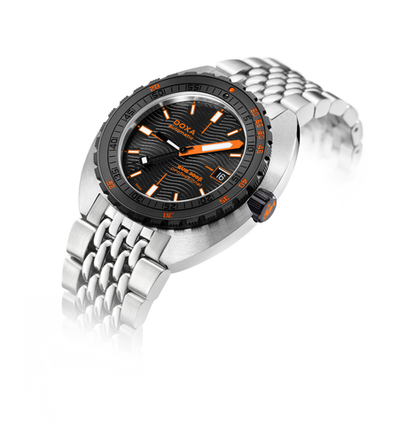 DOXA SUB 300 BETA PROFESSIONAL ON BRACELET