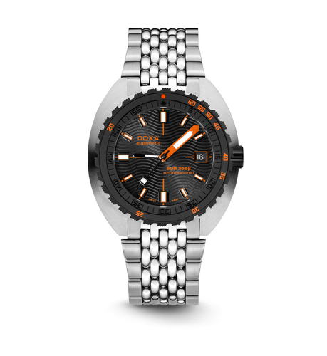 DOXA SUB 300 BETA PROFESSIONAL ON BRACELET