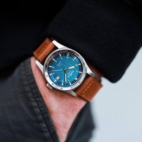 Fortis Flieger F-39 liberty blue on aviator strap