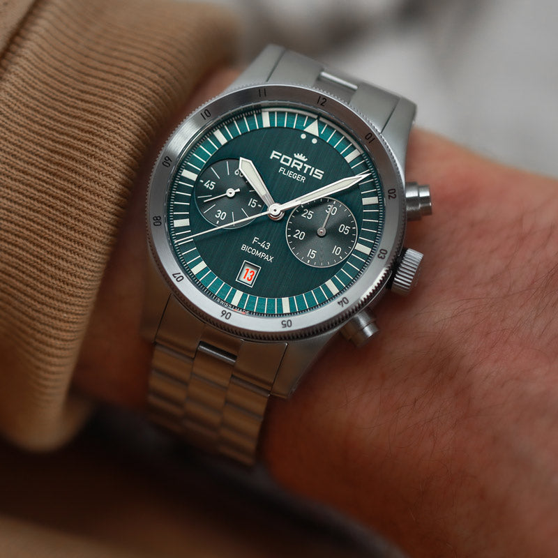 Fortis Flieger F-43 bicompax petrol on block bracelet