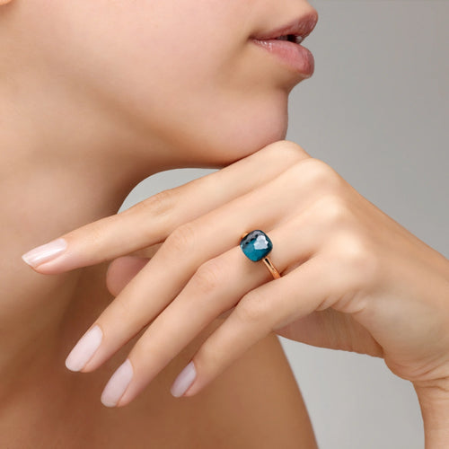 Pomellato Nudo Classic Ring -London Blue Topaz