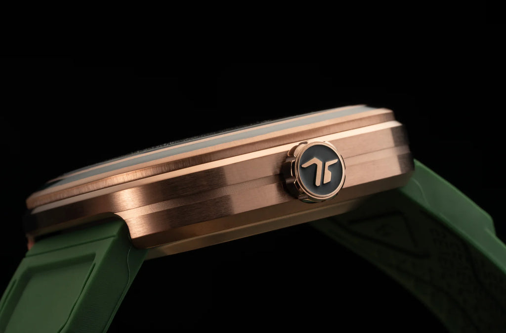 SEVENFRIDAY T2/07 T-Riley Limited Edition