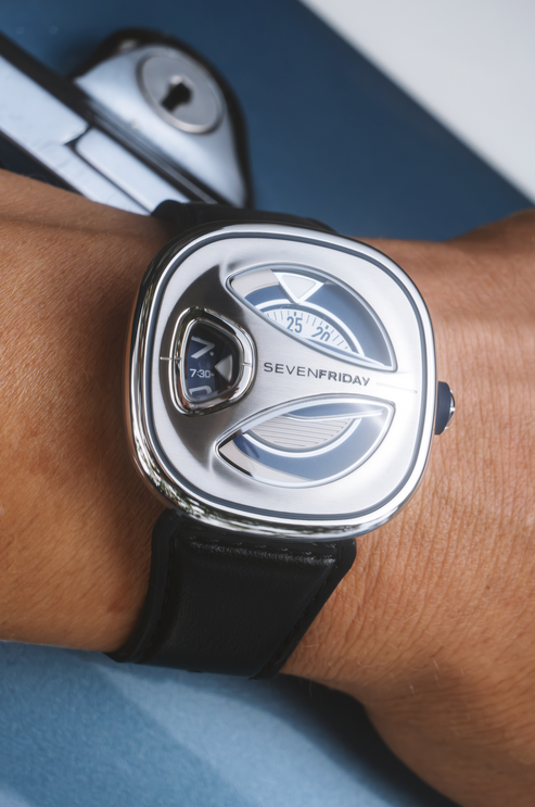 SEVENFRIDAY ME1/01