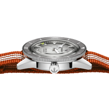 Load image into Gallery viewer, Rado Captain Cook X Tennis Limited Edition Grey 39mm on Bracelet -extra nato straps