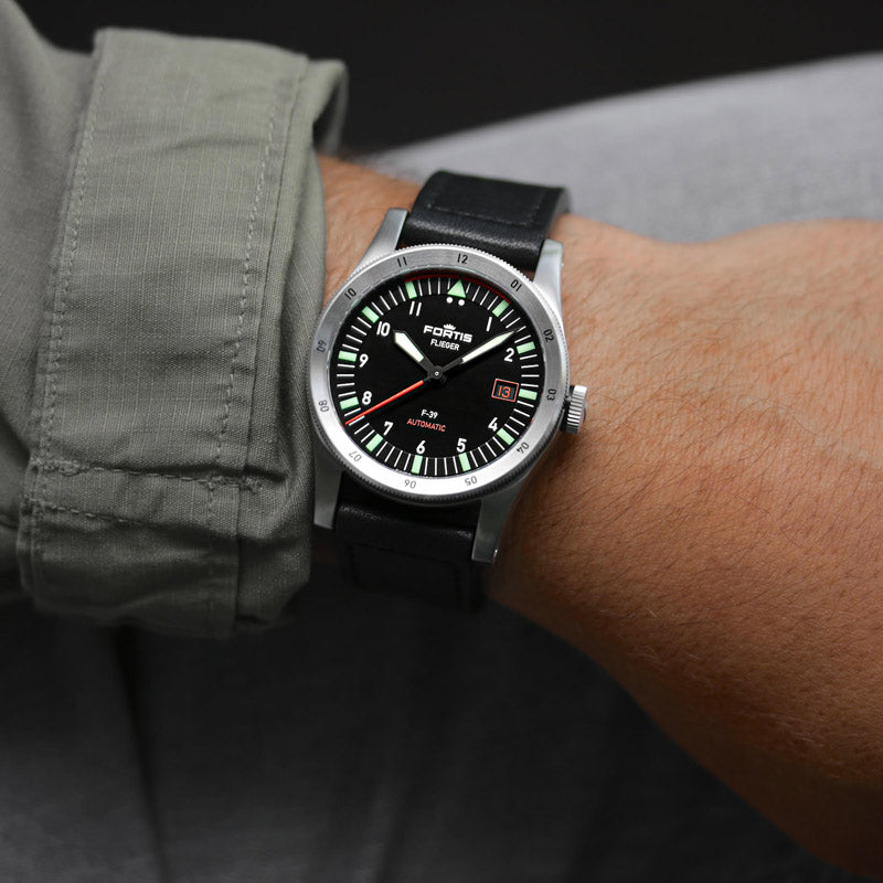 Fortis Flieger F-39 original on aviator strap