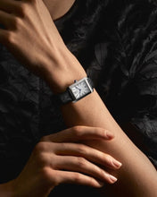 Load image into Gallery viewer, Baume &amp; Mercier Hampton quartz White Dial 10795 on Leather Strap
