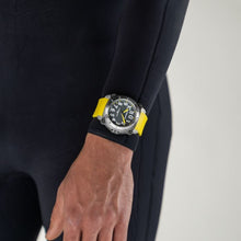 Load image into Gallery viewer, Hamilton Khaki Navy Belowzero Auto Titanium On Yellow Rubber