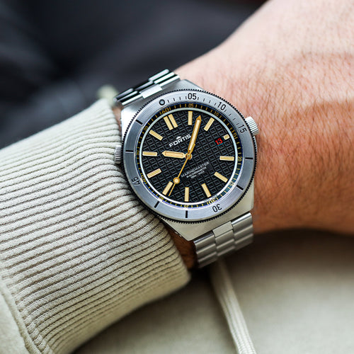 Fortis Marinemaster m-44 black resin on block bracelet -Kenissi Movement