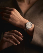 Load image into Gallery viewer, Baume &amp; Mercier Riviera Gold 33mm Quartz 10810 Argent chaud