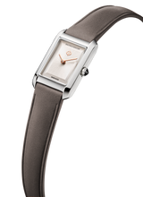 Load image into Gallery viewer, Baume &amp; Mercier Hampton White Dial quartz on leather -10859 28mm x 17.75mm
