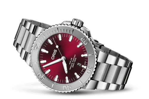 Oris Aquis Date Relief Cherry 43.5mm on Bracelet