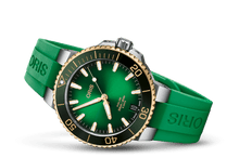 Load image into Gallery viewer, Oris Aquis Date Calibre 400 Green 41.5mm with 18k gold on Rubber