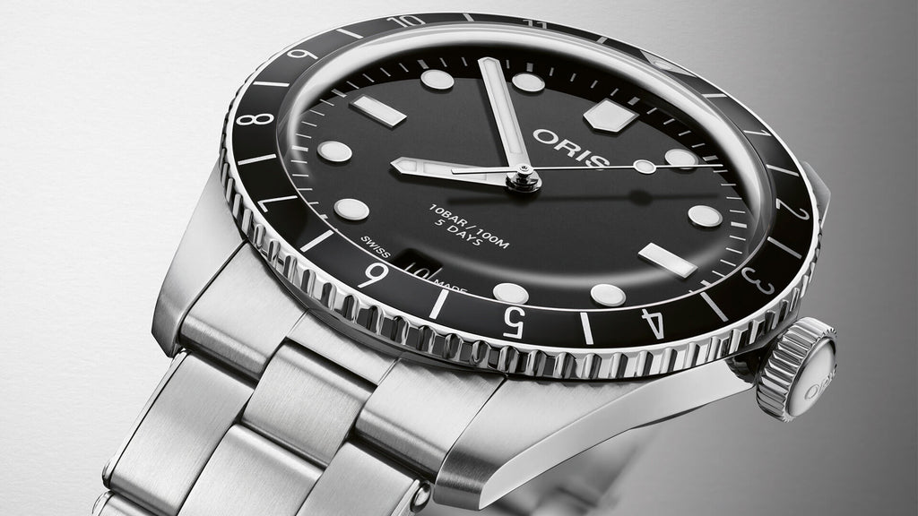Oris Divers Sixty-Five 12H Calibre 400 on Bracelet