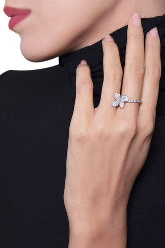 Pasquale Bruni Petit Garden small flower diamonds ring