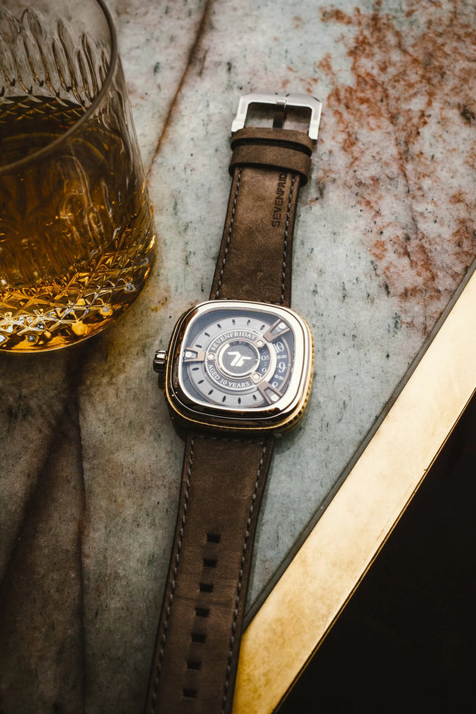 Sevenfriday m2 top